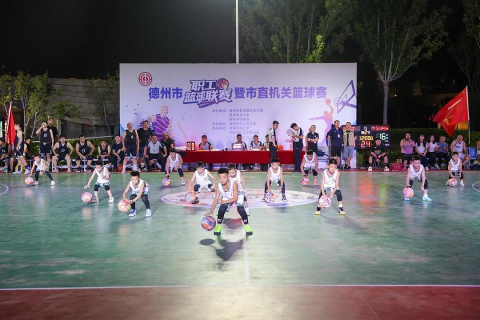 物资, Umz