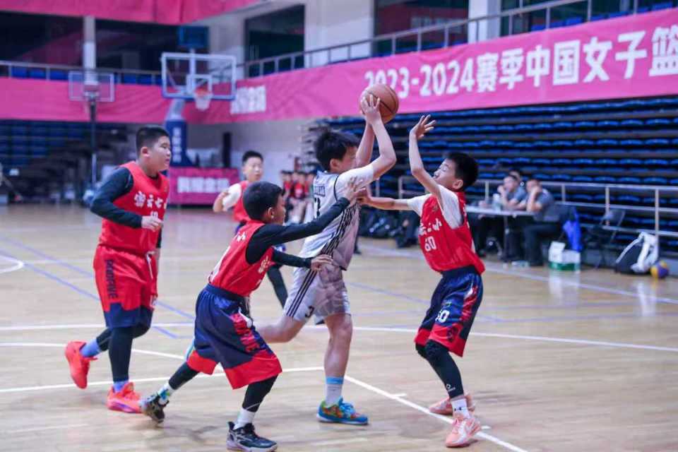 正的目的, 共六个组别, 不仅增进了