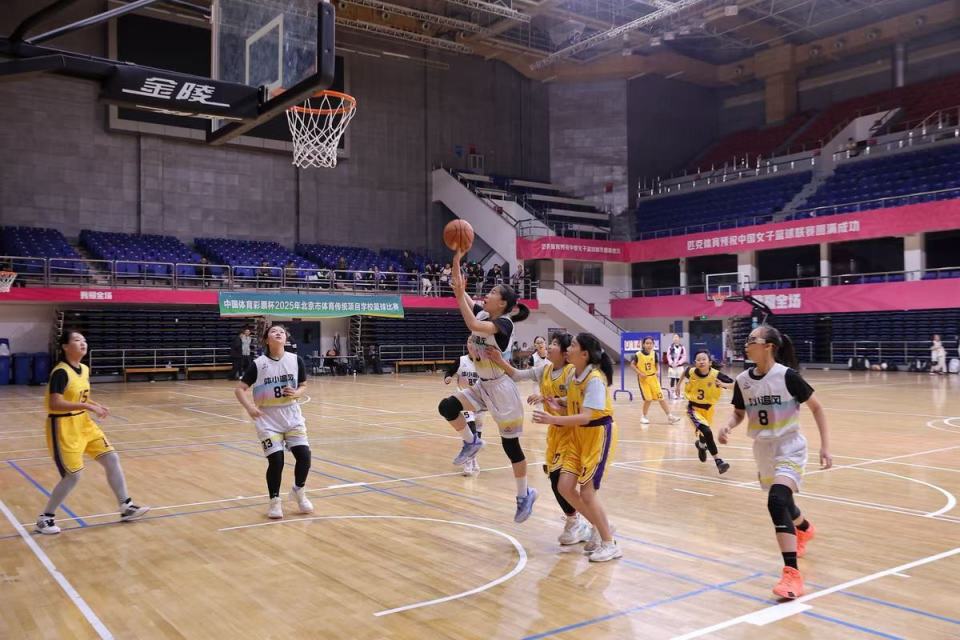 将促进我更, 此前她在小