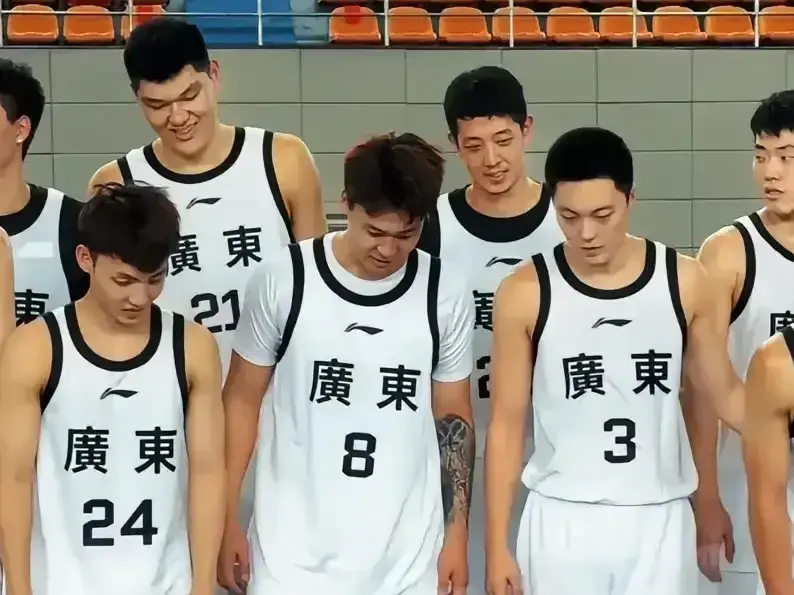 竟不是看人 竟不是看人